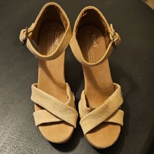 TOMS Women's Beige Wedge Sandals Size 8
